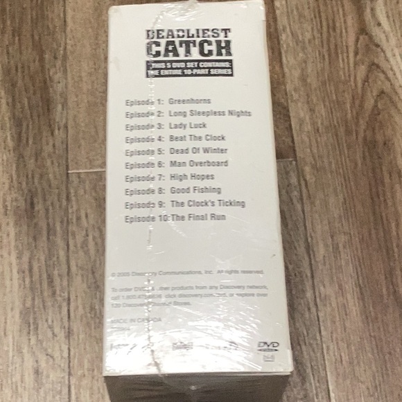 *NEW* Deadliest catch crab fishing show season one all episodes unopened - Picture 4 of 4